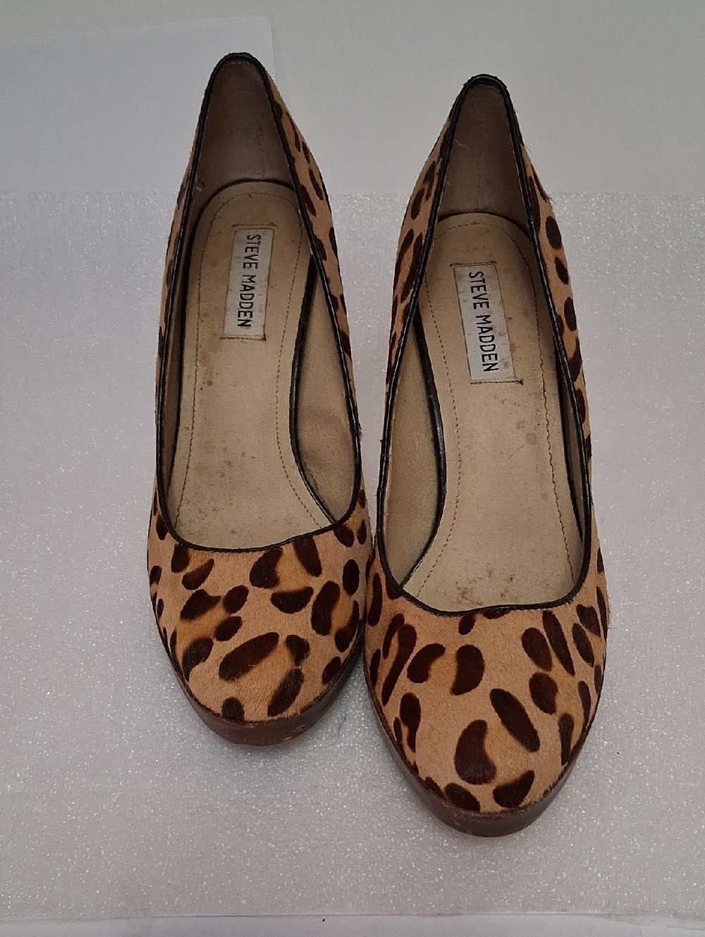 Steve Madden Leopard-Print Heeled Pumps in Tan and Brown